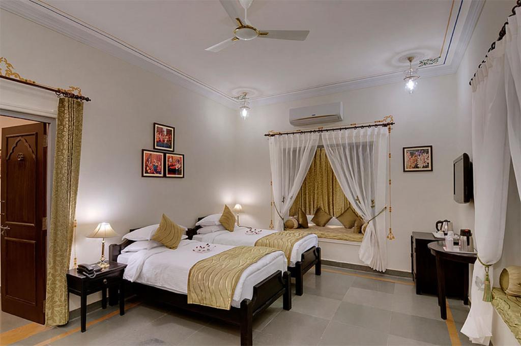 Hotel The Amargarh Udajpur Exteriér fotografie